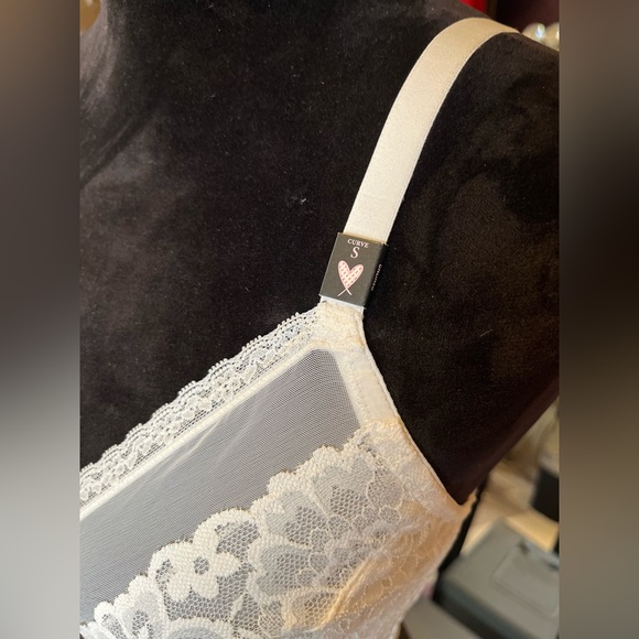 NWT Victoria’s Secret Curvy Posey Lace Bralette - Picture 7 of 16
